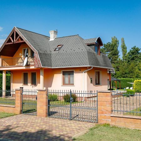 Holiday Home Narcisse By Interhome Balatonszarszo Extérieur photo